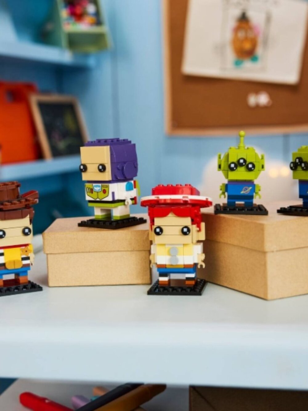 LEGO 40860 Toy Story Woody Jessie Buzz Alien Brickheadz NIB New in Hand - Picture 11 of 14